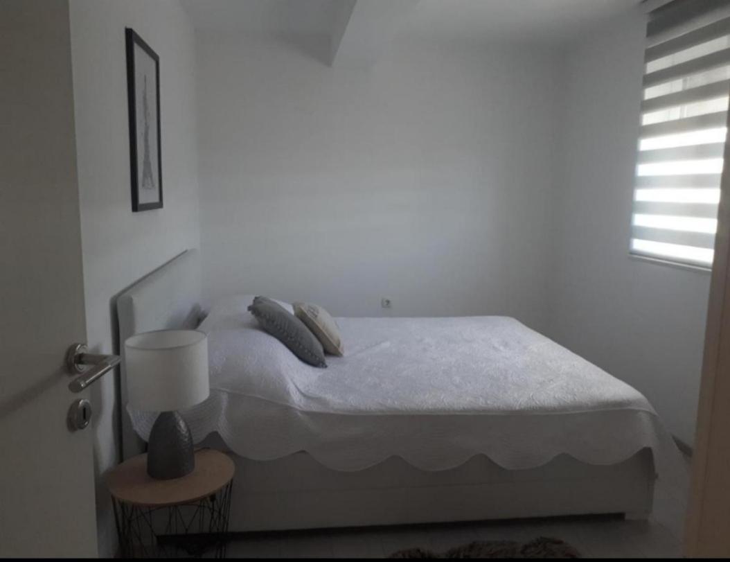 Apartmani Nikola Трогир Экстерьер фото