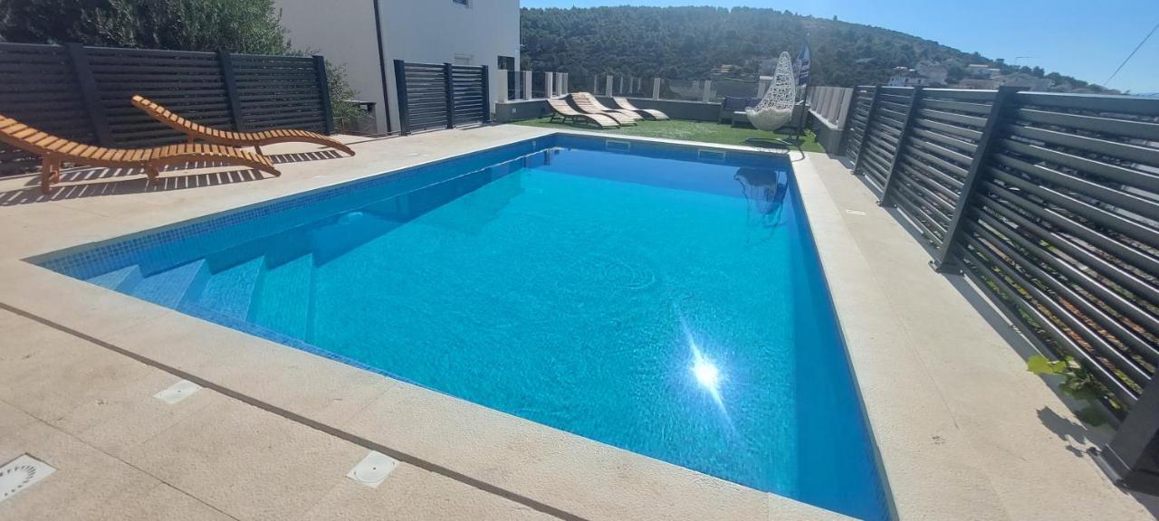 Apartmani Nikola Трогир Экстерьер фото